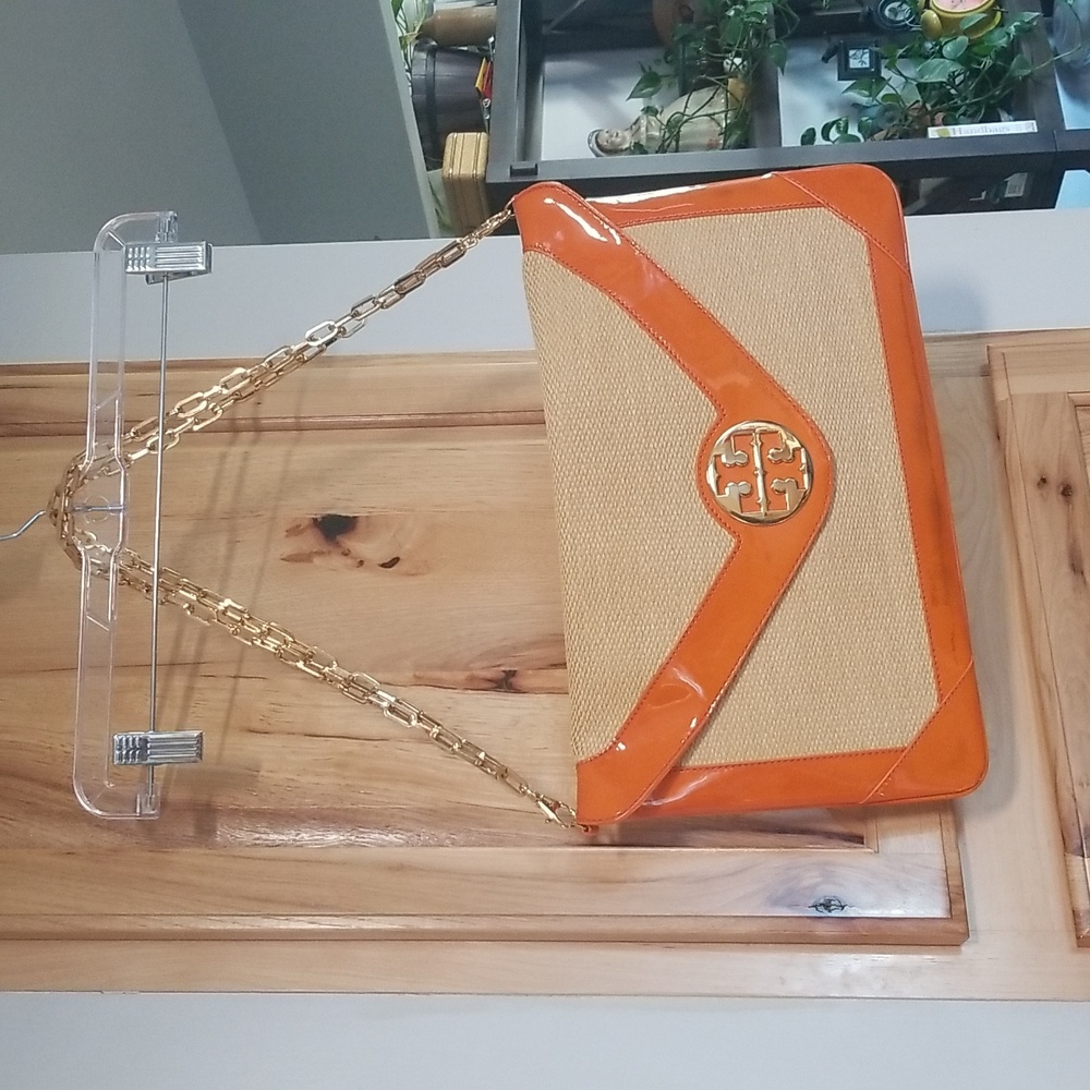 Tory Burch Suzi Raffia +Patent Large Envelope Bag Gold Tone Removable Chain